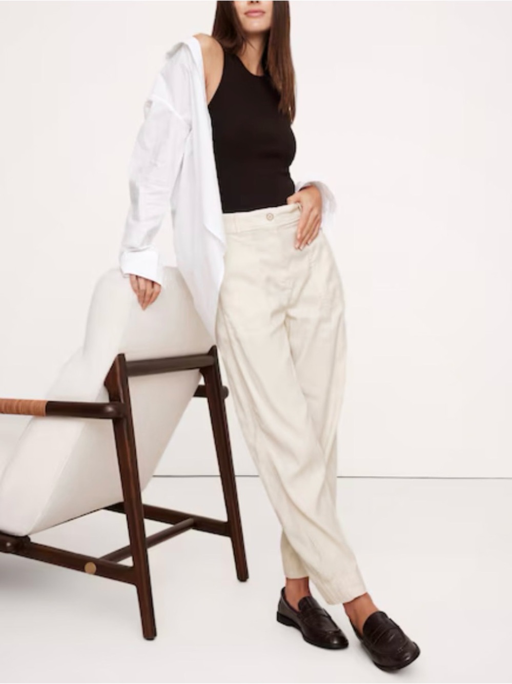 Banana Republic Super Soft Soma Barrel Ankle Pants Beige Cream Sz Med Petite